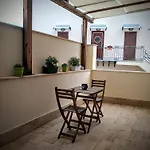 Lo Specchio Sul Mare 3* 산타플라비아