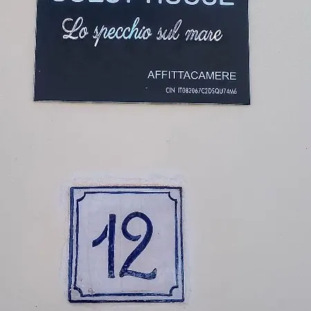 Lo Specchio Sul Mare Vendégház 3*